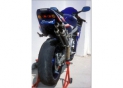 PASSAGE DE ROUE YZF R6 99/2000 AVEC TROUS POUR FEUX